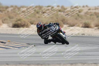 media/Oct-04-2025-CVMA (Sat) [[408bcdd6e4]]/Race 4-Formula Middleweight (Holeshot)/